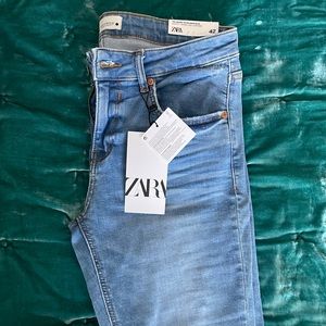 Zara Jeans